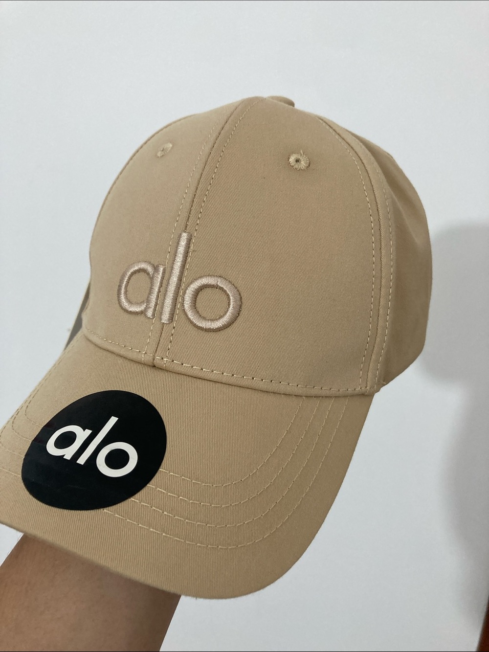 Alo Embroidered Logo Baseball Cap - Tan